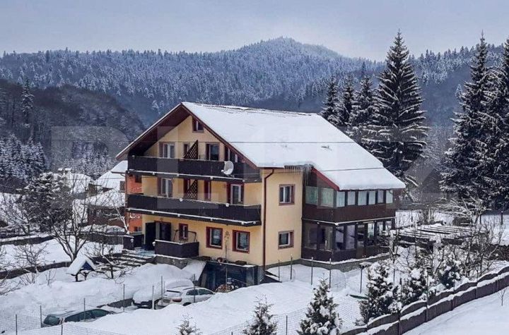 Vilă - 8 camere de vanzare BRASOV - Brasov anunturi imobiliare Brasov