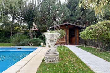 Casa impresionanta cu 5 camere si garaj, la intrare in Dumbravita anunturi imobiliare Timis