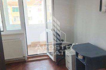 Apartament cu 2 camere,semidecomandat, centrala proprie,  Girocului anunturi imobiliare Timis