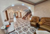 580.000 €, Birou