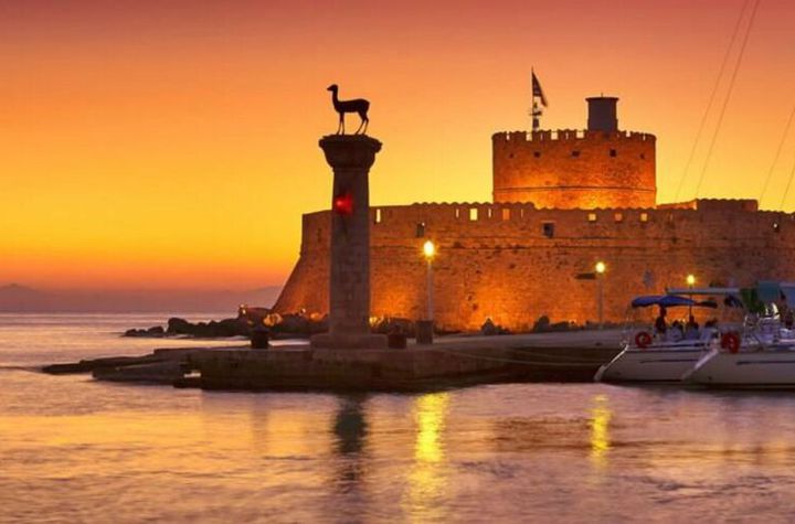 Hotel neterminat 4* pe teren 19.500 mp în Rhodes town anunturi imobiliare Grecia