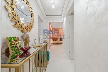 Apartament spațios cu 4 camere - renovat modern, mobilat și utilat anunturi imobiliare Neamt