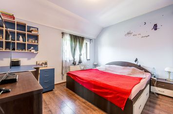 Casa 96mp utili Via Carmina-zona linistita anunturi imobiliare Arad