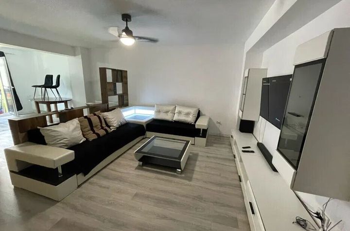 2 camere, finisat mobilat, etaj intermediar, zona Corneliu Coposu anunturi imobiliare Cluj
