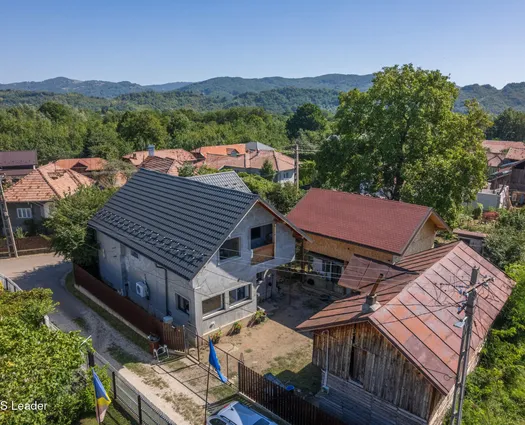 Casă 4 cam Maneciu, 126 mp, P+M