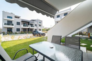 Apartament parter 32,45 mp, Paralia Ofriniou anunturi imobiliare Grecia