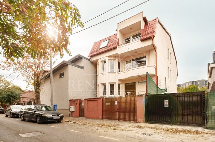 Vilă - 6 camere de inchiriat BARBU VACARESCU - Bucuresti anunturi imobiliare Bucuresti