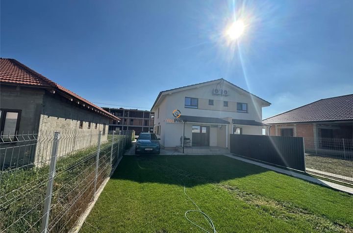 Casă - 3 camere de inchiriat CENTRAL - Timis anunturi imobiliare Timis