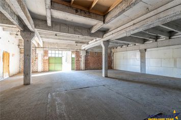 Spațiu comercial de inchiriat PERIFERIE - Covasna anunturi imobiliare Covasna