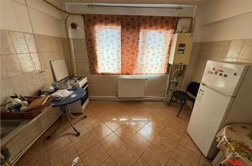 Apartament 2 camere de vanzare NORD-EST - Vrancea anunturi imobiliare Vrancea