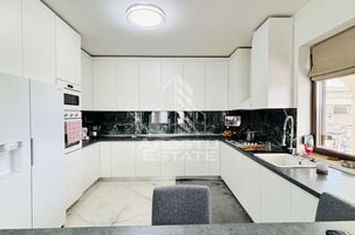 Casa deosebita cu 5 camere in Dinias anunturi imobiliare Timis