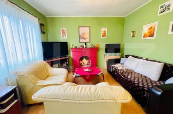 Vilă - 4 camere de vanzare CLUJ-NAPOCA - Cluj anunturi imobiliare Cluj