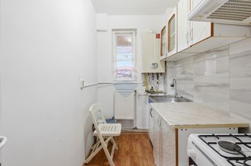 Apartament cu 2 camere de vânzare în zona Central anunturi imobiliare Vaslui