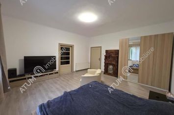 Casă - 5 camere de vanzare PIATA CLUJ - Sibiu anunturi imobiliare Sibiu