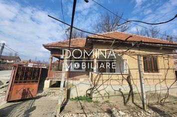 Casă - 3 camere de vanzare ARCANI - Gorj anunturi imobiliare Gorj