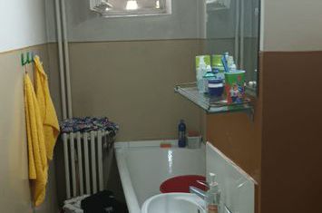 Apartament 3 camere de vanzare ORADEA - Bihor anunturi imobiliare Bihor