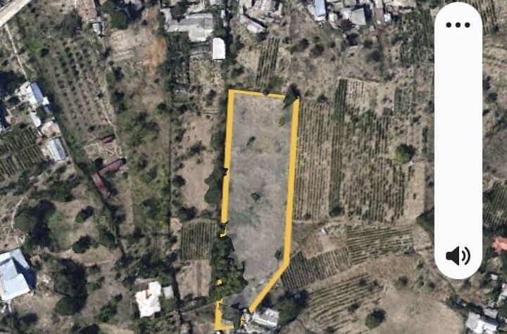 Iasi - Tomesti 3600mp intravilan intre case zona linistita + utilități anunturi imobiliare Iasi