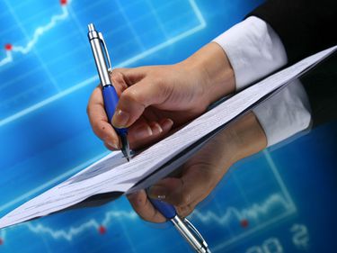 Revin tranzactiile in imobiliare?