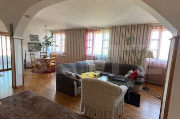 Apartament 3 camere de vanzare SUCEAVA - Suceava anunturi imobiliare Suceava