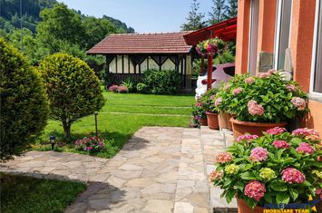 Casă - 8 camere de vanzare EXTERIOR EST - Brasov anunturi imobiliare Brasov