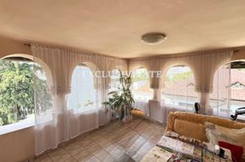 UNIVERSITATE - Batistei - Vanzare MANSARDA in VILA  Interbelica ! anunturi imobiliare Bucuresti