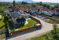 155.000 €, Vilă