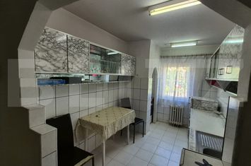Apartament 4 camere de vanzare SATU MARE - Satu Mare anunturi imobiliare Satu Mare