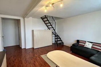 Apartament 2 camere de vanzare 13 DECEMBRIE - Brasov anunturi imobiliare Brasov