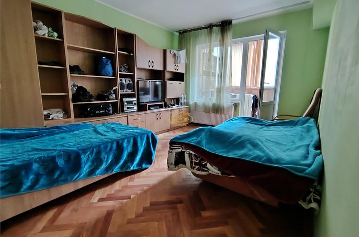 Apartament 3 camere de vanzare ULTRACENTRAL - Harghita anunturi imobiliare Harghita
