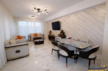 Apartament 3 camere de vanzare TRACTORUL - Brasov anunturi imobiliare Brasov