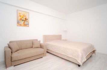 APARTAMENT DE VANZARE, ET 3, MUTARE IMEDIATA, PODU ROS anunturi imobiliare Iasi