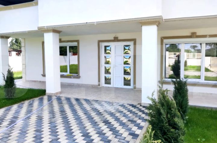 Casă - 5 camere de vanzare BOTOSANI - Botosani anunturi imobiliare Botosani