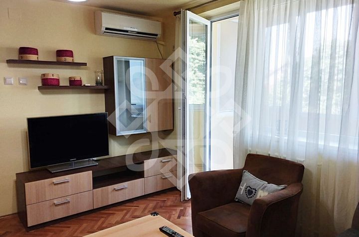 Apartament cu 2 camere de inchiriat ultracentral in Oradea anunturi imobiliare Bihor