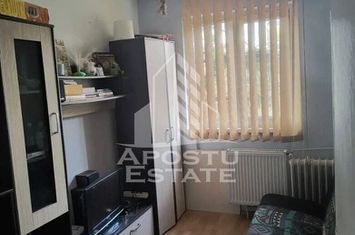 Apartament cu 3 camere, semidecomandat,etaj intermediar Sagului anunturi imobiliare Timis