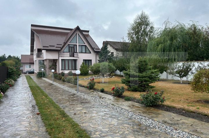 Vilă - 5 camere de vanzare SUCEAVA - Suceava anunturi imobiliare Suceava