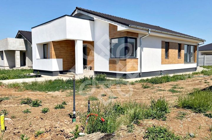 Casa noua de vanzare cu teren 500 mp in Santandrei anunturi imobiliare Bihor