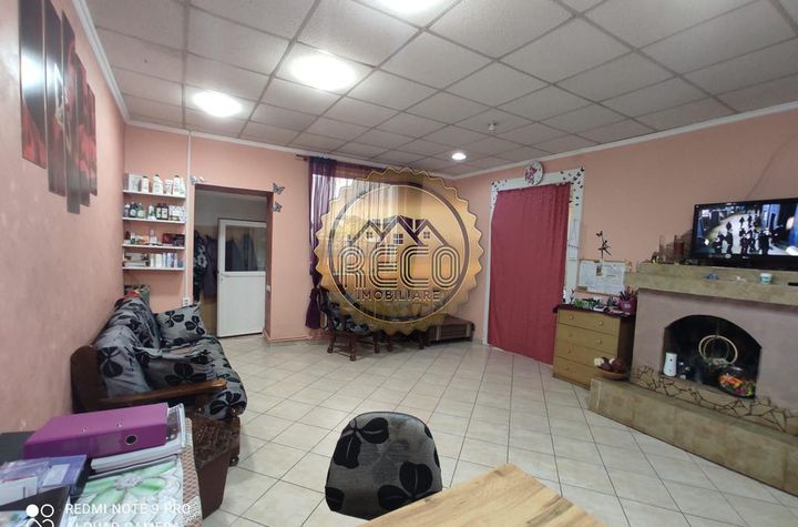 Casă - 6 camere de vanzare CENTRAL - Bihor anunturi imobiliare Bihor