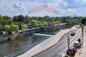 Apartament 3 camere, ultracentral, Cluj-Napoca anunturi imobiliare Cluj