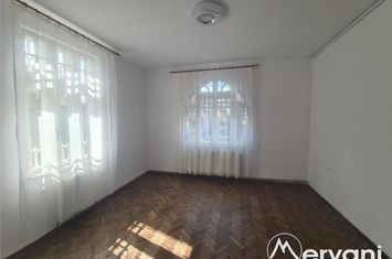 Casă - 3 camere de inchiriat CENTRU - Prahova anunturi imobiliare Prahova