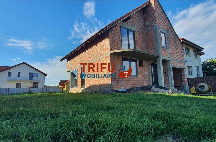 Casă - 4 camere de vanzare CENTRAL - Alba anunturi imobiliare Alba