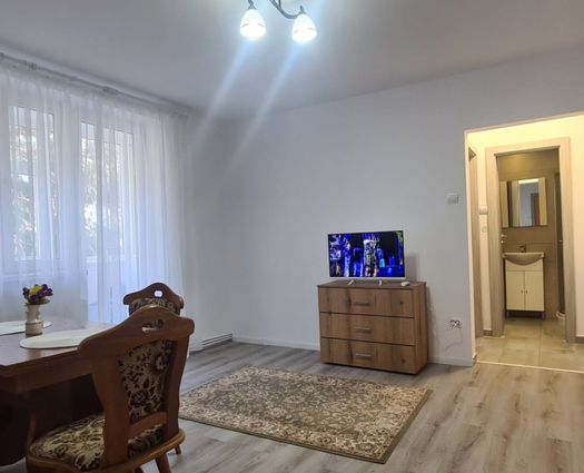 Apartament 3 camere Mihai Viteazu, 55 mp