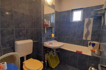 Apartament 3 camere de vanzare 9 MAI - Prahova anunturi imobiliare Prahova