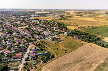 Loc de casă în Poltura Arad anunturi imobiliare Arad