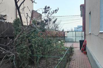 Metrou Aparatorii Patriei - Casa P+1+pod - 280mp teren anunturi imobiliare Bucuresti