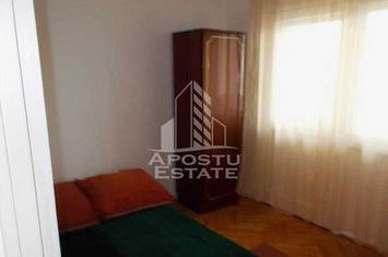 Apartament central, 4 camere ,zona excelenta. anunturi imobiliare Arad