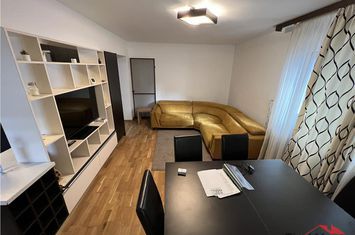 Apartament 3 camere de vanzare GARA - Vrancea anunturi imobiliare Vrancea