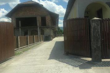 Teren si casa - Sapanta , Jud. Maramures anunturi imobiliare Maramures
