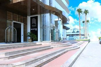 Mamaia Nord - White Tower, 2 camere, 51 mp, etajul 7, vedere la mare! anunturi imobiliare Constanta