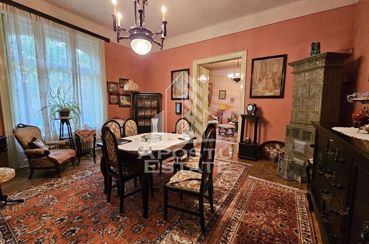 Apartament 4 camere, confort 1 sporit, parteer inalt in Piata Maria anunturi imobiliare Timis