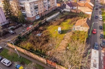 Teren cu PUZ pentru blocuri - 2727 mp anunturi imobiliare Arad